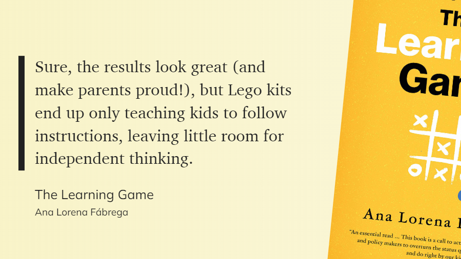 Jugar con LEGOs de niño era increíble porque construía lo que quería con las piezas que tenía. Ahora siento que solo puedo comprar kits, y si no lo hago exactamente como está en la imágen entonces estoy haciéndolo mal. El efecto de la escuela, el de tener instrucciones…