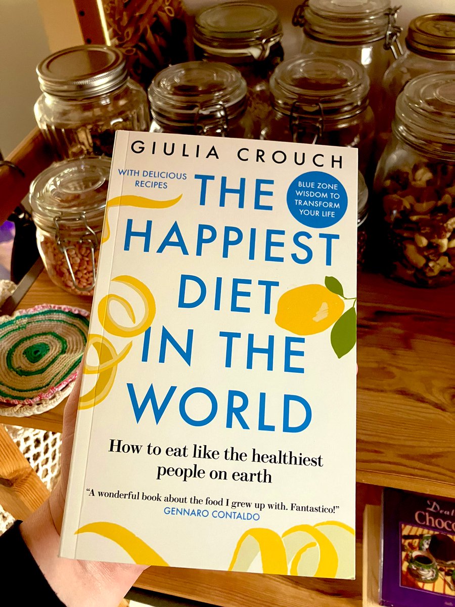 My friend @GiuliaCrouch only went and wrote a bloody book! Cooking and eating with love and connection and a proper focus on flavour. Such wholesome goodness and a lovely antidote to so much of the food/diet industry nonsense. Buono come il pane! #newbook #nowreading #food