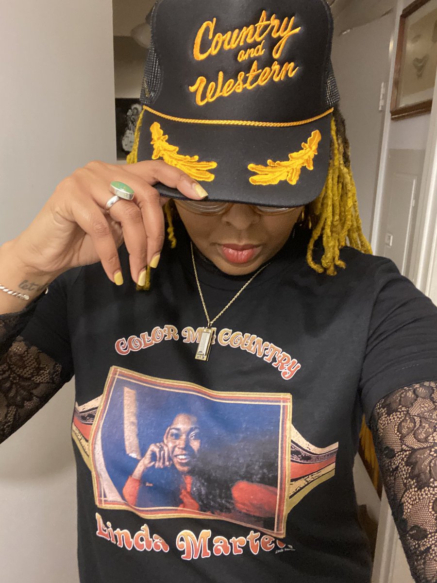 Want to support more Black women in music? Purchase your authentic @IAmLindaMartell tee online at lindamartell.com Proceeds benefits her documentary “Bad Case of the Country Blues: The Linda Martell Story”. Keep it country and western. 🤠🪕 #ColorMeCountry