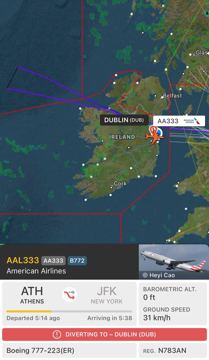 🚨 Diversion 🚨 American Airlines flight #AA333 / #AAL333 has diverted to #DublinAirport due to a medical emergency onboard. The aircraft was met by Airport Fire & Rescue as a precaution. They will continue their journey to JFK at 19:00 #Aviation #avgeek #Dublin #ireland