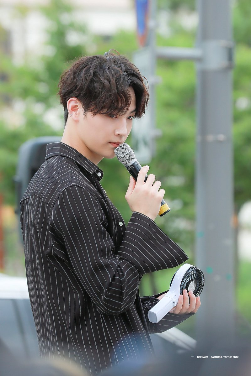 saidjayb's tweet photo. “I want you to know that I’m human, just like you.” 

(MINDSET X JAY B) 

#JAYB @jaybnow_hr https://t.co/Uwn7ZiYbzp