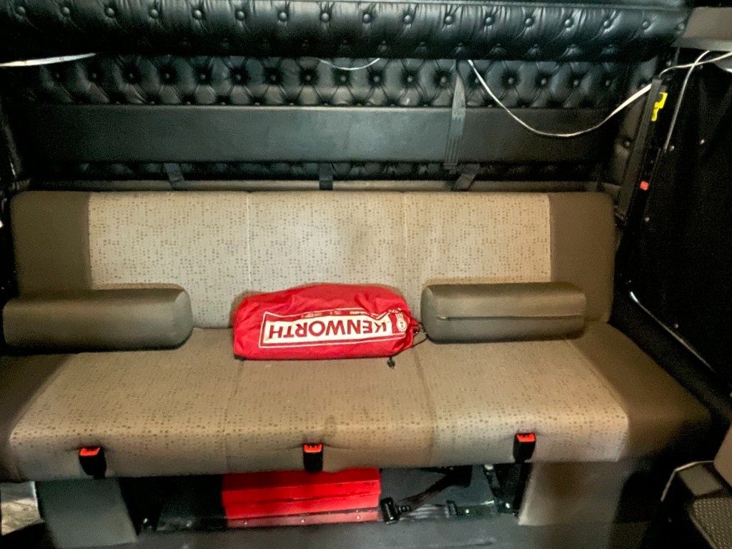 truckvin's tweet photo. 86 Inches of Pure Bliss wrapped in the Finest Diamond Leather to complete this 2021 Kenworth W900L! Congratulations to Deangelo on selling his Kenworth in record time to America's Foremost Truck Buyer! #truckvin #kenworth #aftb https://t.co/g9DJCrwIN8