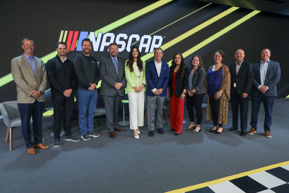 Our track owes its legendary status to our exceptional employees! A big thank you to those pictured in this photo alongside our owner, Curtis Francois, during NASCAR's Inside The Garage event last week, and to all those who aren't shown here! #NASCARLegends 🏁