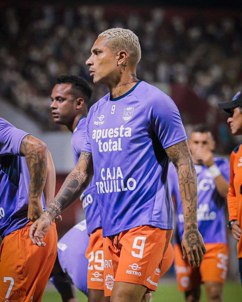 Paolo Guerrero será titular hoy cuando la UCV enfrente a Sporting Cristal. @ovacionweb