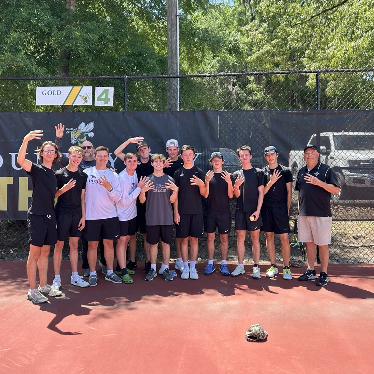 LCHS Men's Tennis headed to Final Four!