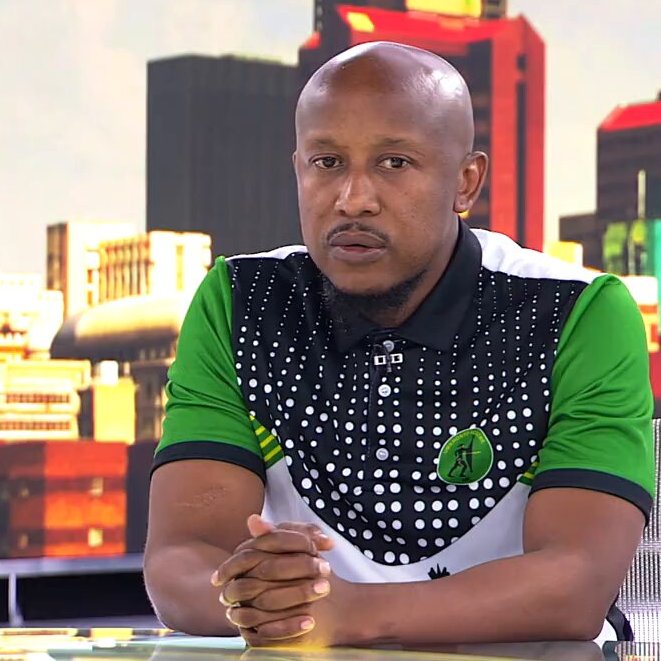 This is a Nhlamulo Ndlela Appreciation Post 👏👏
This guy is a very good spokesperson of MK Party, His on steroids He is the best ever

Jabulani Khumalo