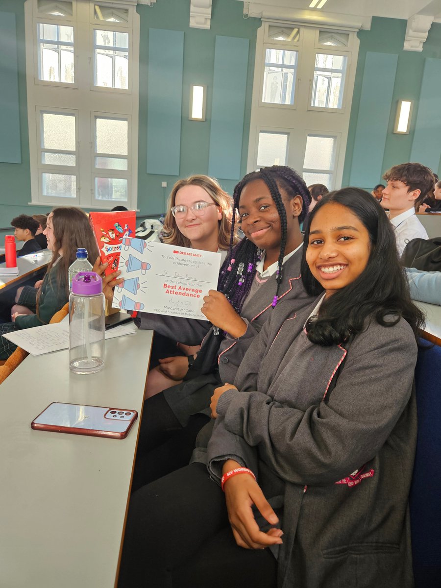 Pupils from our Debate Mate club participated in the Debate Mate Cup finals on Wednesday, 23 April. They took part in topical debates and competed against secondary schools from across Liverpool. Students won two of the debates 🥳 Well done to you all 🩷