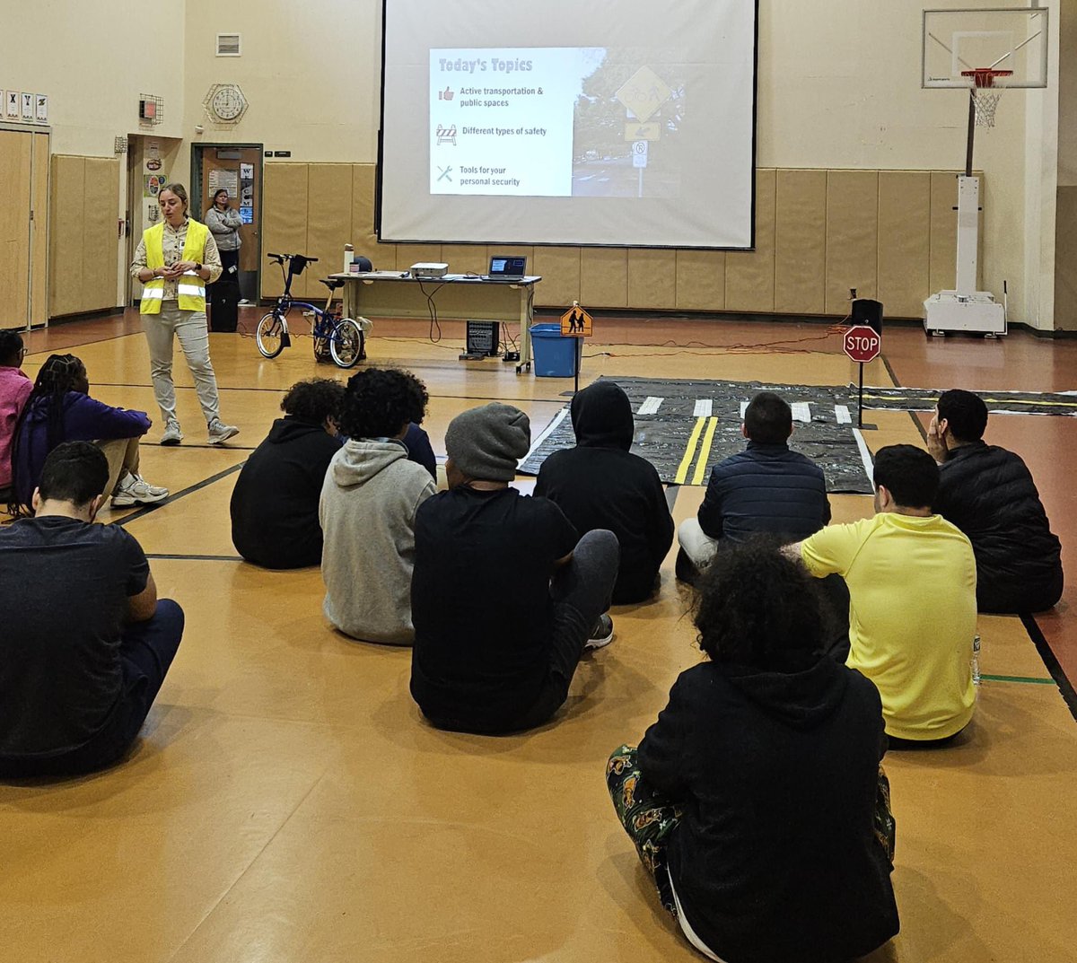 ESCofNJ's tweet photo. NuView Academy is thrilled to continue our partnership with @MiddlesexCmuter! From mastering bike safety to fitting helmets, our students are gearing up for a safer journey on the road.

#ESCNJ #NuViewNJ https://t.co/9yJYHaThTv