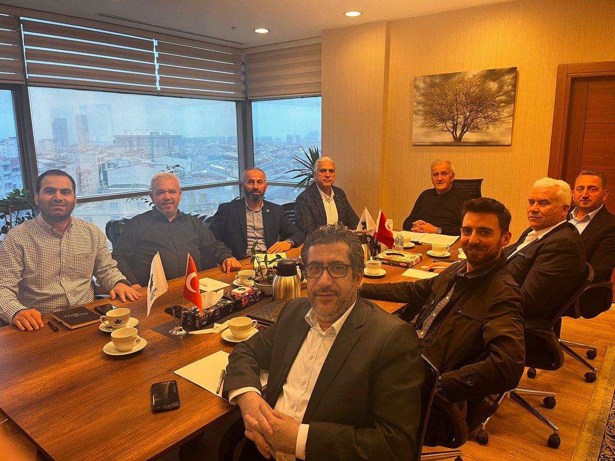İl başkanımız Mehmet Kuğu’nun riyasetinde, il başkanlık kurulu toplantımızı gerçekleştirdik.