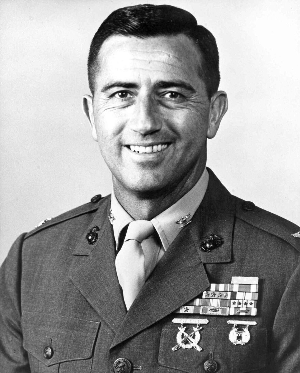 #MedalofHonor Monday! 🇺🇸 Jay Vargas and his men would persevere through a 3-day battle with little to no sleep. Captain Vargas showed such bravery during the conflict that he would ultimately receive the Medal of Honor.

/1 of X #America #history #storytimethreads 🧵👇