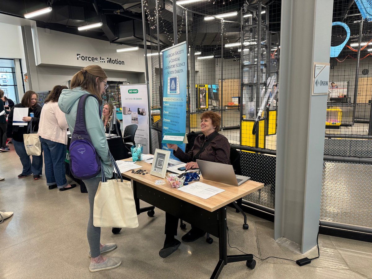 UNDMLS's tweet image. Lots of networking with UND alumni and current students at the ASCLS-North Dakota State Meeting in Bismarck, ND. #UNDproud #Lab4Life #IamASCLS UND alumni, Tiffany Belgarde, even found herself on our poster 📷