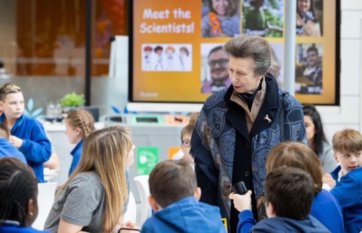 Inspiring Young Minds: HRH the Princess Royal Helps Illumina Celebrate DNA Day dlvr.it/T69rhQ