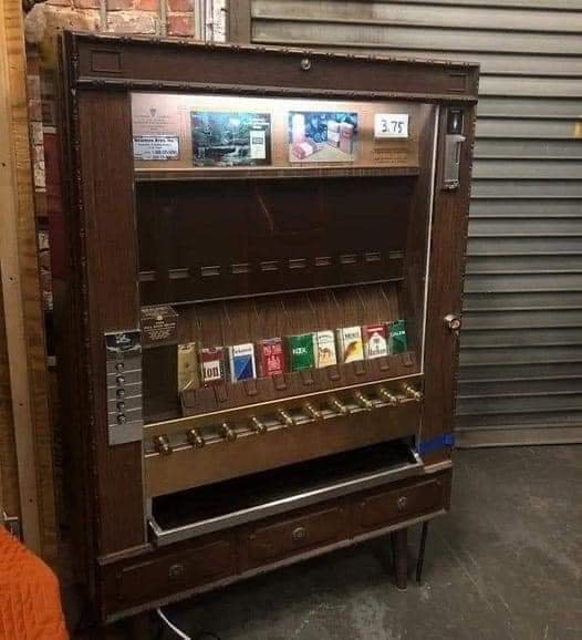 I'm this old ... anyone else? 😂

#tobacco