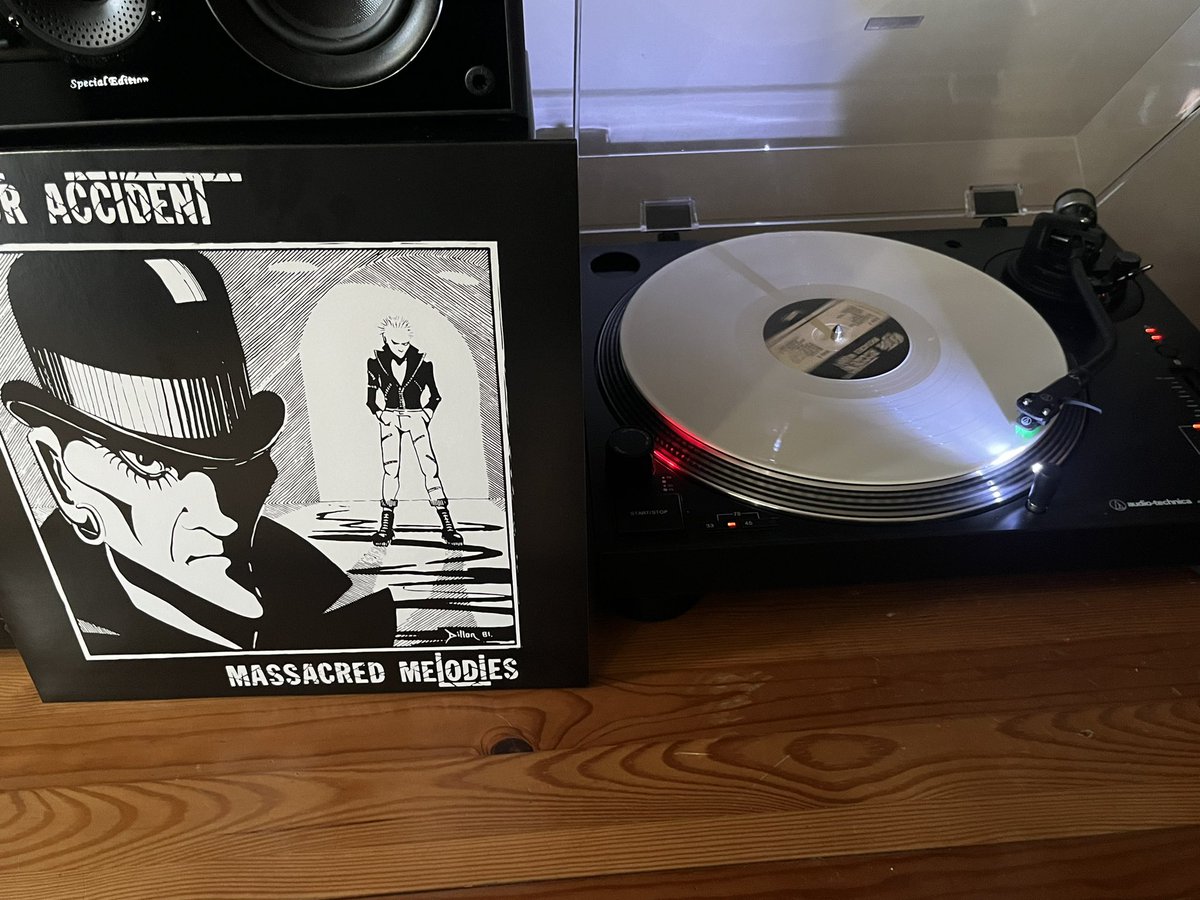 Spinning Major Accident ‘Massacred Melodies’ #punk #oi #skinhead #ClockworkOrange #MajorAccident