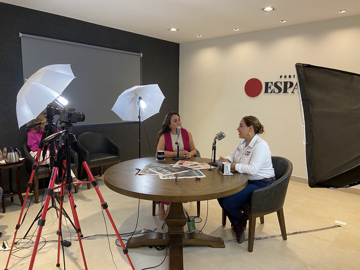 EspacioNoticias's tweet photo. #Elecciones2024 #Distrito08 🗳️  l @JimenaLasaMx Candidata a diputada local en el distrito 8 por MORENA nos visitó. No te pierdas su entrevista para conocer sus propuestas y visión.🌟 https://t.co/u298EoAxeK