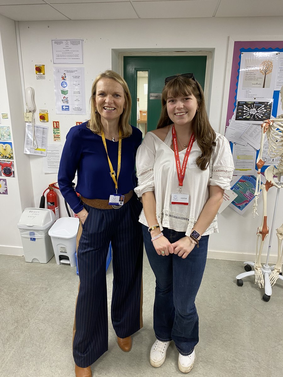 Last week, we had the pleasure of welcoming Old Cornelian and recently qualified doctor, Emily Press! Emily, who found her passion at @sheffielduni, shared her journey with our aspiring medics from Years 11 to 13, giving them a taste of life as a medical student.