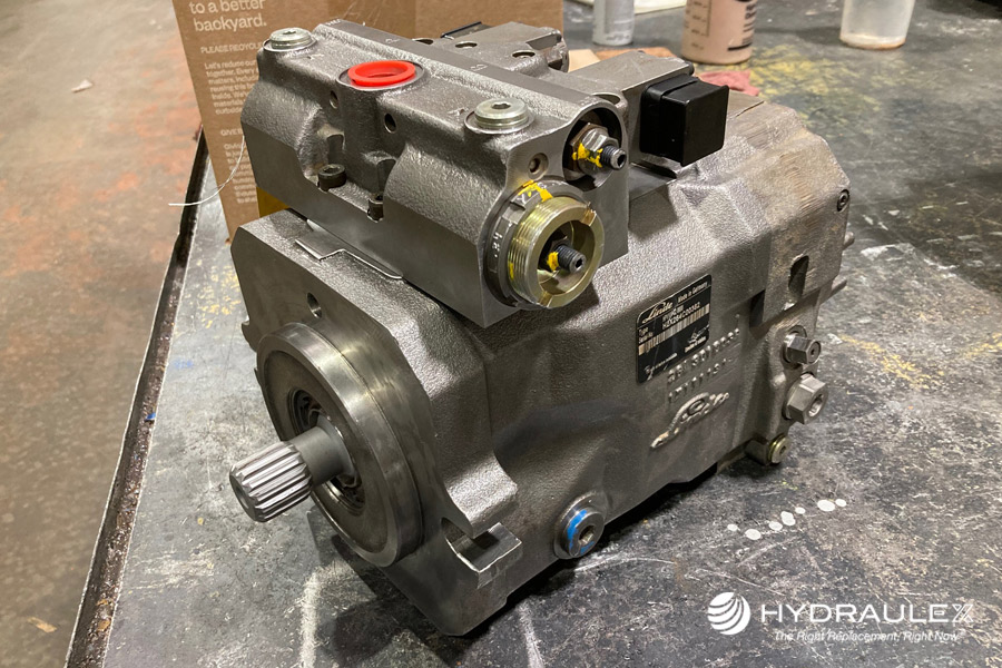 Linde HPV105-02 series hydraulic pump freshly tested after a repair, and waiting for paint. Don't forget, we're an Authorized Linde Service Center.
-
#hydraulic #hydraulicpump #hydraulicrepair #lindehydraulics #constructionequipment