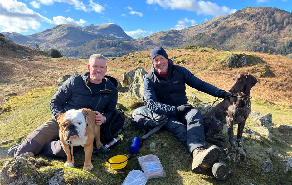 Tomorrow’s Great British Dog Walks @channel4 at 5:30pm sees @PhilSpencerTV and Luna meet up with #SAS #SASWhoDaresWins star @billingham229b and his pup Alfie. Billy shares insights into his amazing life whilst in the stunning Lake District. But will the dogs steal the show?