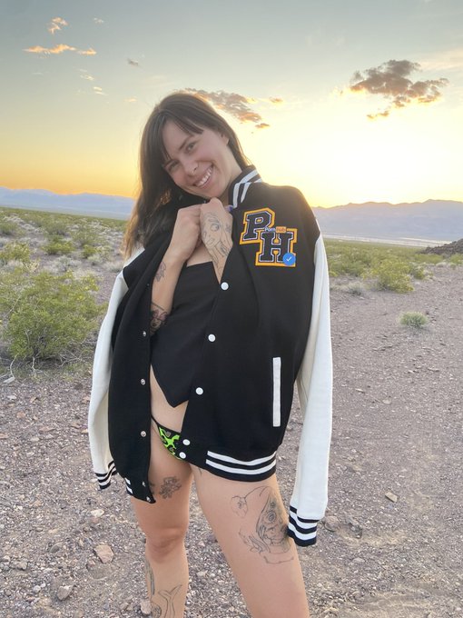 Follow your heart, and subscribe to my channel @Pornhub 🖤🧡 https://t.co/tYNRY9UQ2G https://t.co/LAfI<a href="/tag/neverforget"class="tags"><span>#neverforget</span></a>