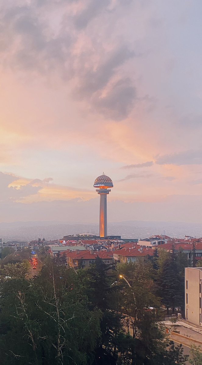 Your daily dose of Ankara 🌅