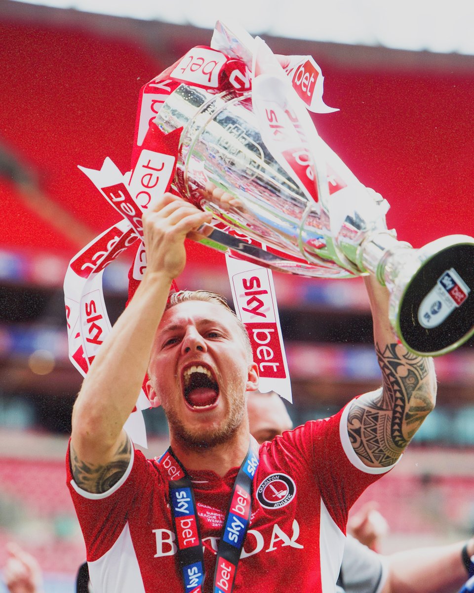 18 years of service, 313 senior appearances, two promotions, two Player of the Year awards and one Young Player of the Year award... Our former captain and one of our own ❤️ Thank you for everything and good luck in your retirement, Sols 👊 #cafc | @CharltonAcademy |…