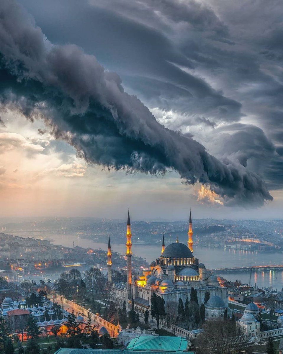 İstanbul 🌚