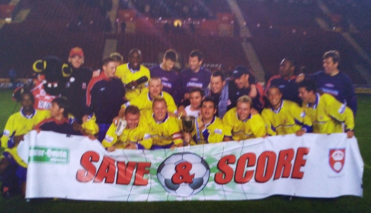 20 years ago today, I was at St Mary's Stadium to see Farnborough defeat Fareham Town 2-1 in the Hampshire Senior Cup final