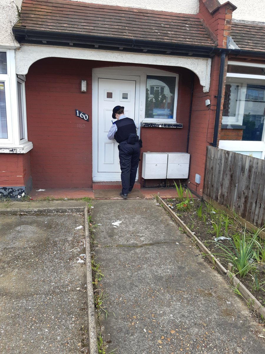 Today, the team has been out delivering leaflets regarding Theft from Motor Vehicles that has happened recently.

If you see anything suspicious, please report it at 101 or on the Met Police website, met.police.uk

#MyLocalMet
#NorburyPollardsHill