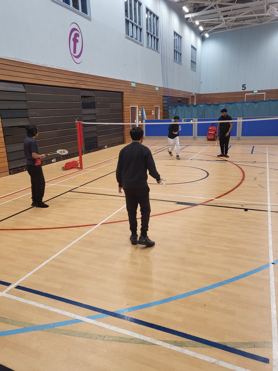 Badminton day for the young men @Sport_CCS @sportwales @RajmaBegum @garethgovier @WGCulture @BadmintonWales