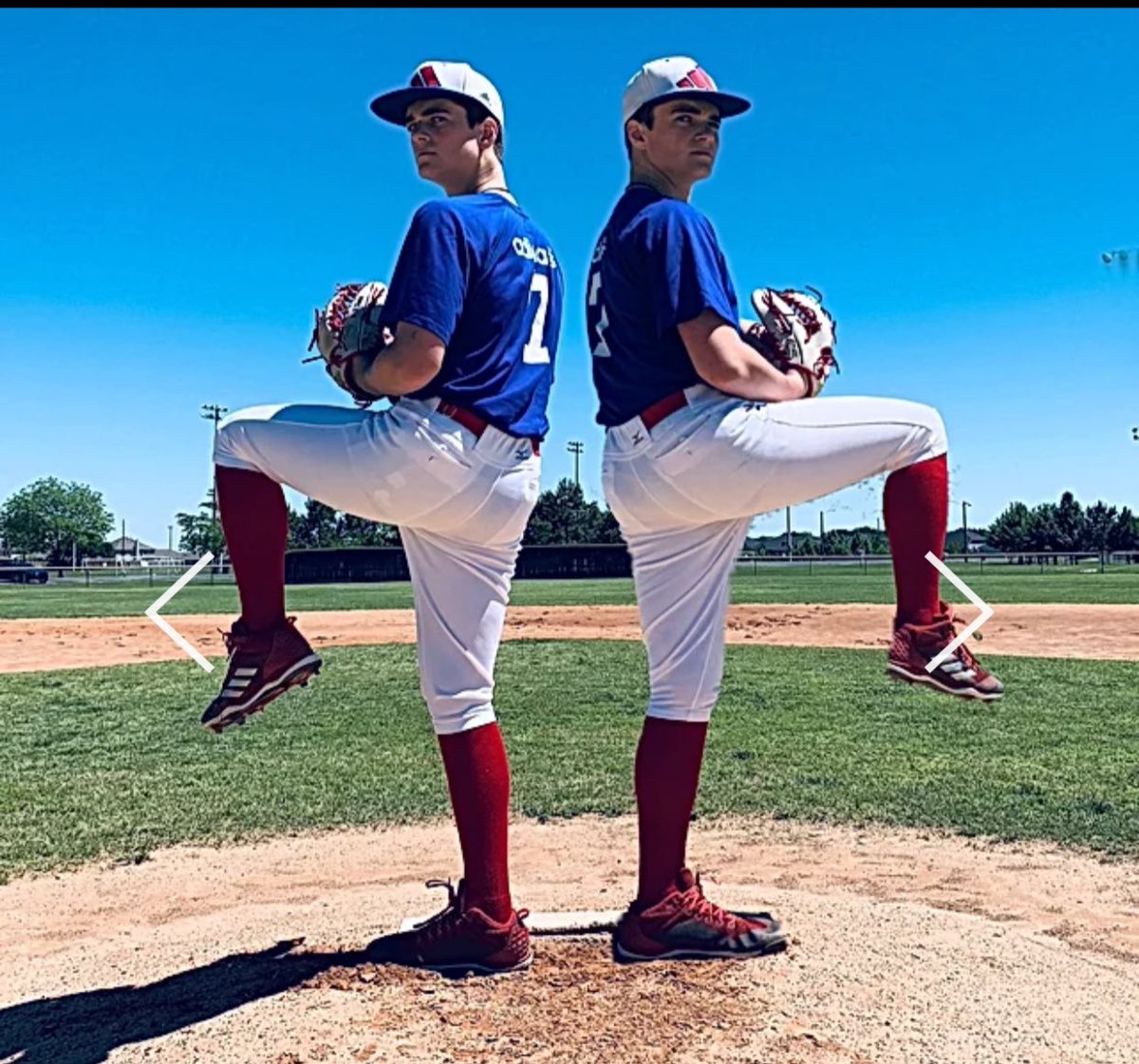For anyone curious, the Medicine Hat Mavericks’ newest signing Jon Shields is indeed an ambidextrous pitcher. Here’s a photo from his website, he says in a bio he touches 93 MPH from the left side and 90 MPH from the right. #medhat #WHL