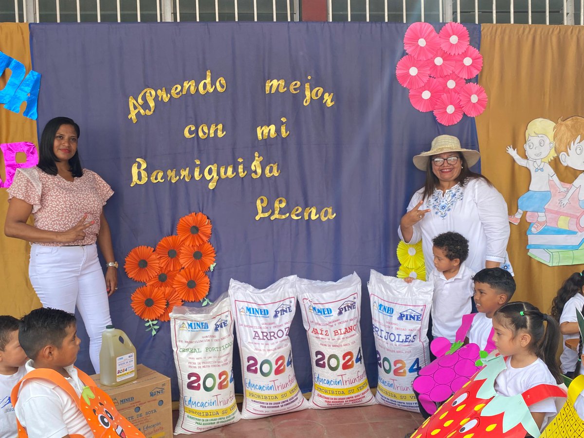 La merienda escolar es un proyecto que se implementa gracias a la gestión del presidente Daniel Ortega, como una respuesta necesaria ante la irresponsabilidad del neoliberalismo somocista, no sólo eliminó el vaso de leche, también privatizo la educación. #SomosVictoriasVerdaderas
