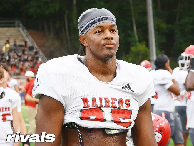 FACT or FICTION: Will Georgia sign two 5-star defensive tackles in this recruiting class? It's hard to do. But they are both already in the Peach State. Neither is committed to UGA now, but will they wind up in Athens? uga.rivals.com/news/fact-or-f…