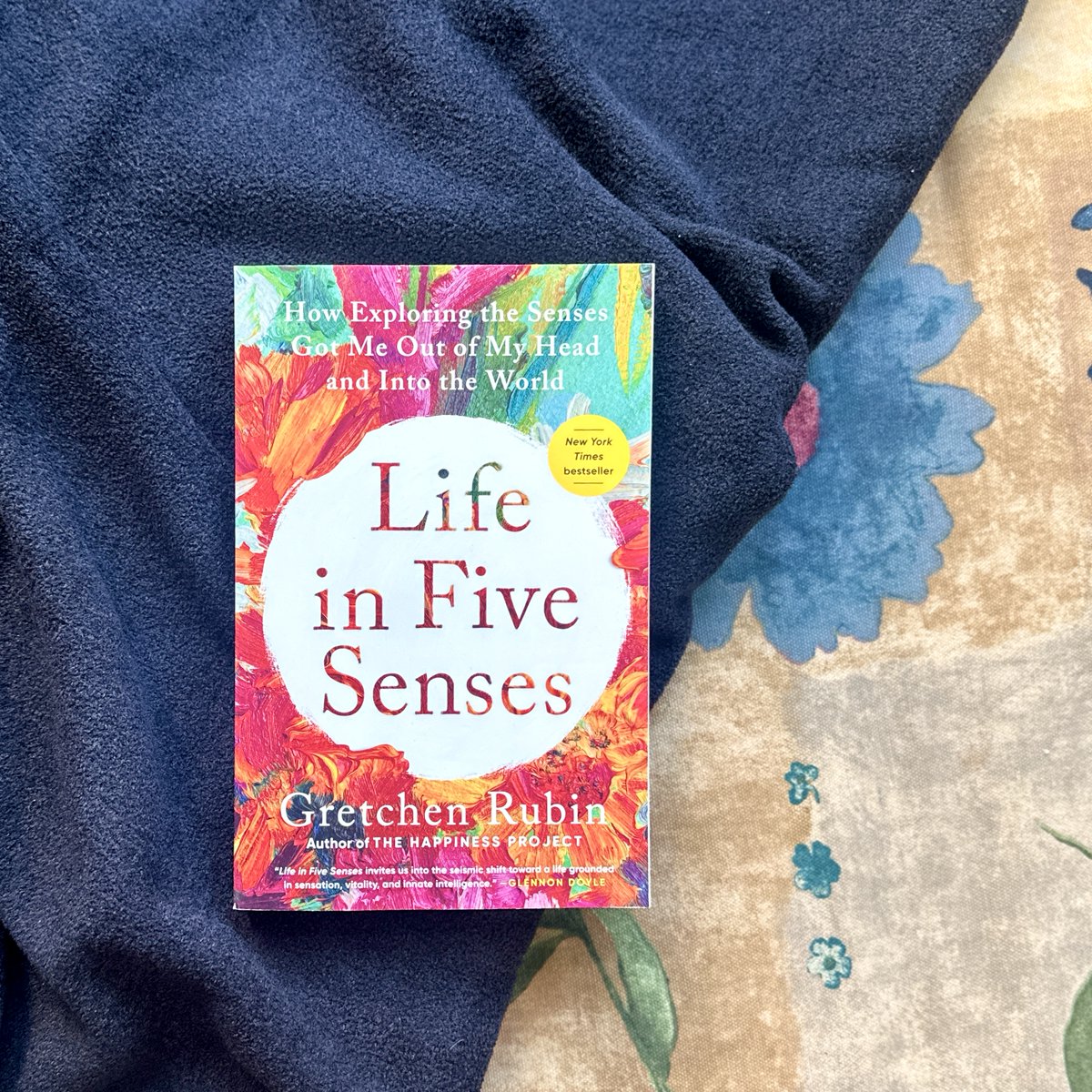 “LIFE IN FIVE SENSES invites us into the seismic shift toward a life grounded in sensation, vitality, and innate intelligence.”—Glennon Doyle @gretchenrubin's LIFE IN FIVE SENSES is out in paperback tomorrow—learn more at the link. penguinrandomhouse.com/books/704874/l…