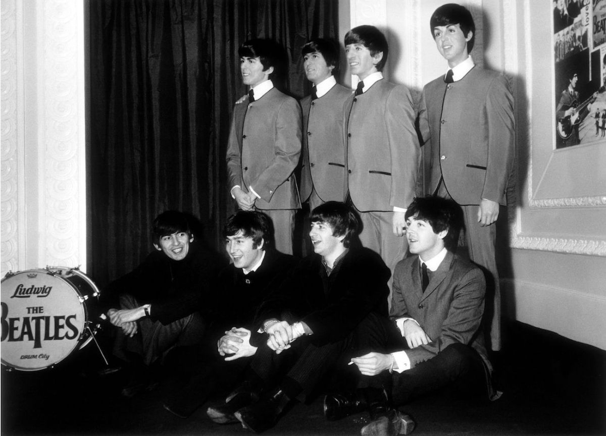 29 April 1964 – The Beatles visit Madame Tussaud’s wax museum in London to see their models, which had been unveiled to the public on 28 March. The figures will be loaned from the museum in 1967 to appear on the cover of the Sgt Pepper’s Lonely Hearts Club Band album. #TheBeatles