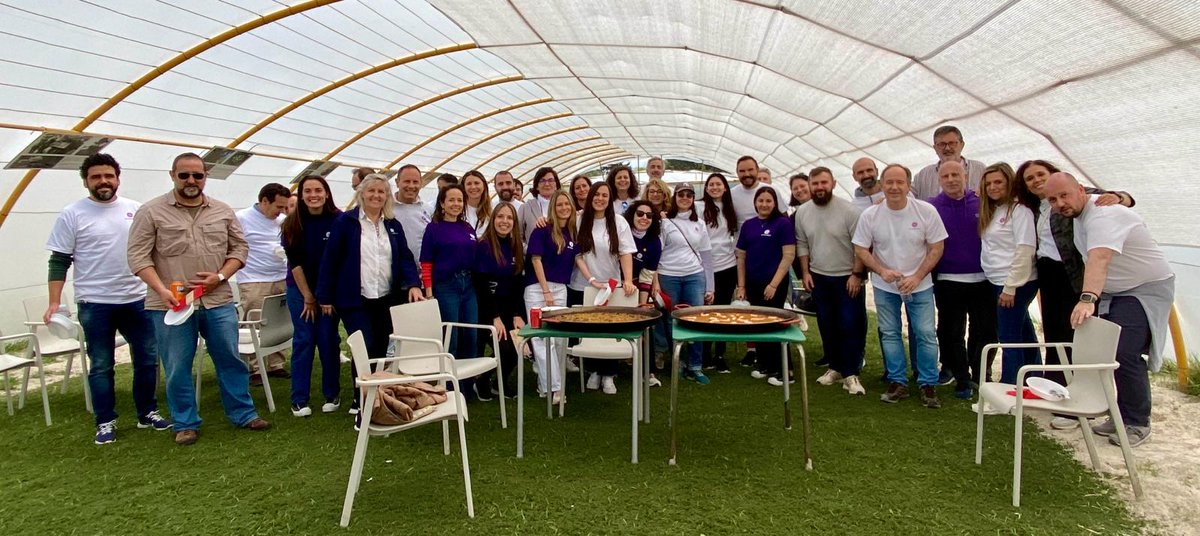 Voluntarios de @GEHealthCare_ES han tenido la enriquecedora experiencia de trabajar junto a @Fgilgayarre participando en talleres con personas de capacidades diversas, recordando cómo los esfuerzos colectivos fomentan un mundo más inclusivo. #GEHCVolunteers #Diversidad