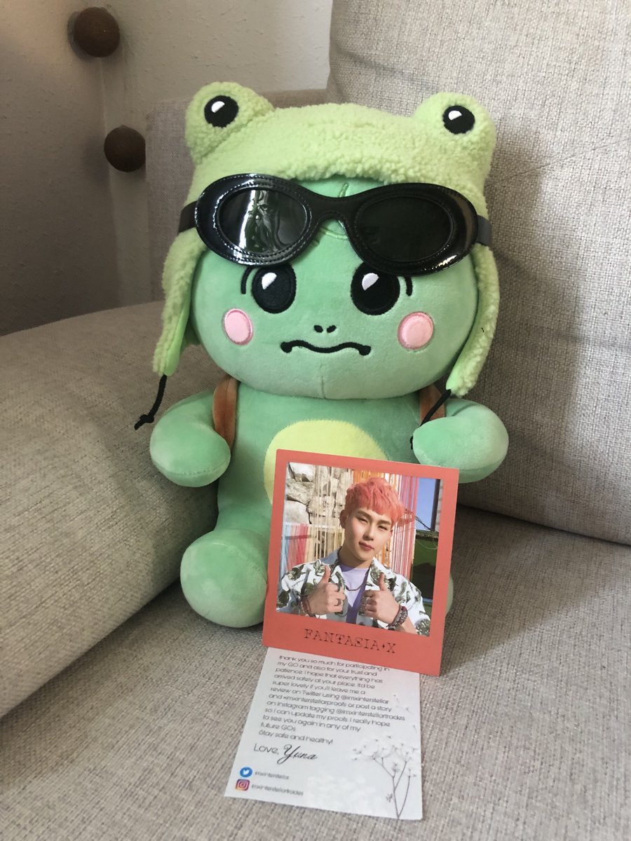 chaemvu's tweet image. everyone, look at my baby!!!😡😡😡

thank you queen @imxinterstellar for organising GO for this cutie, everything arrived safely🖤 
#imxinterstellarproofs