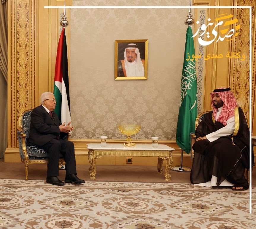 *الرئيس، محمود عباس أثناء لقاء ولي العهد السعودي الأمير محمد بن سلمان، اليوم في الرياض.*