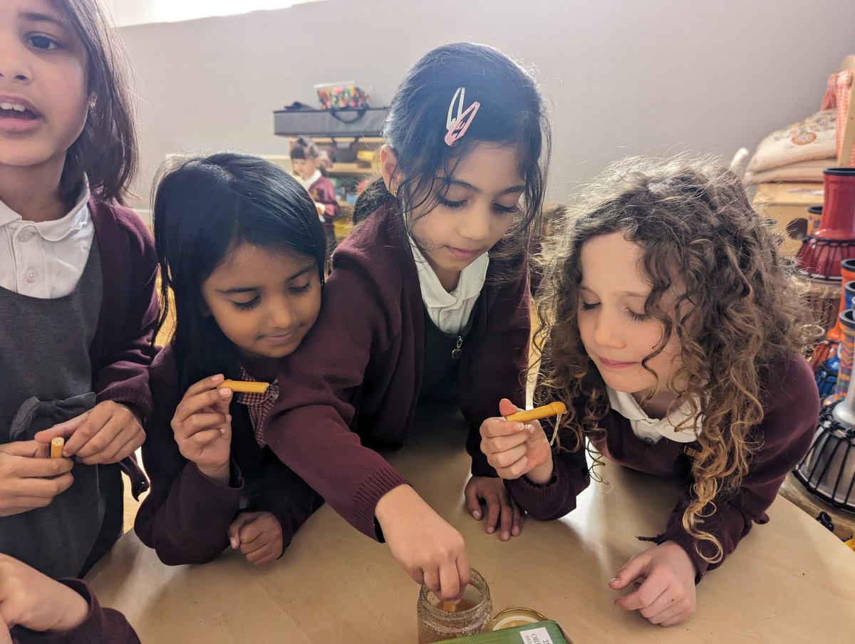 PrimaryBristol's tweet photo. A wonderful first day of science week today. We learnt all about bees and even made our own wax candles, tried on the bee keepers suits AND tried some honey! https://t.co/vERfJ8MKNf