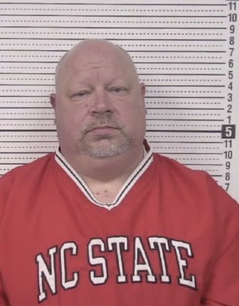 Ashley Crouse, now former pastor of New Vision Baptist Fellowship Church, has been additionally charged w a federal charge of receiving child sexual abuse material. wbtv.com/2024/04/29/cou…