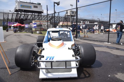 The @napaautoparts #SpringSizzler at @StaffordSpeedwy is always special. For our own Ben Dodge, Jr., this year was especially meaningful thanks to @wadegagner. With support from @MayburyMaterial, Wade restored this 711 of Bob Polverari and owned by Ben Dodge, Sr. FranLawlor 📸