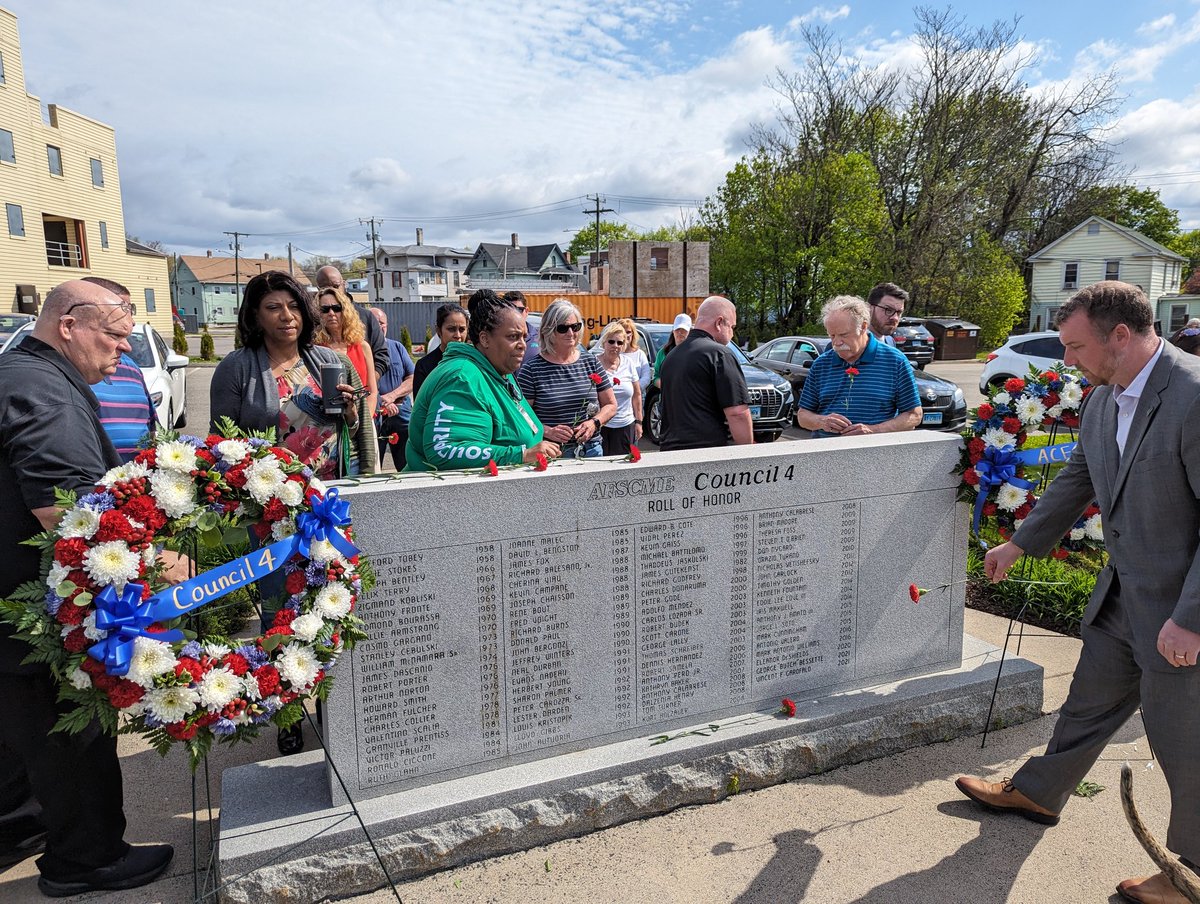 .@AFSCMECT4 held their #WorkersMemorialDay ceremony this morning to honor and remember workers that lost their lives from on-the-job injuries. #1uSafety