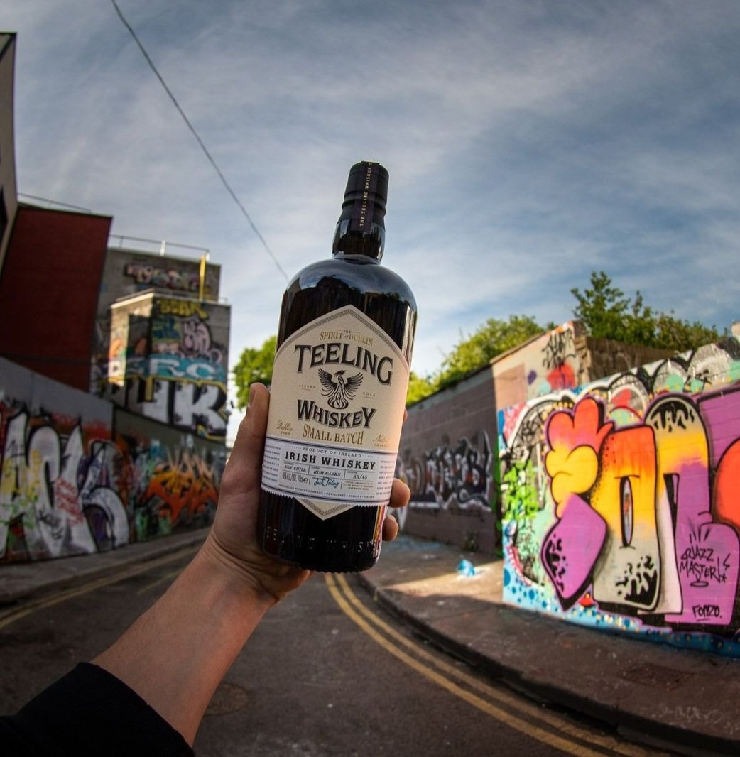 A true modern Irish Whiskey that pushes the boundaries of flavour! Crafted with true natural character!

#TeelingWhiskey #SmallBatch #IrishWhiskey