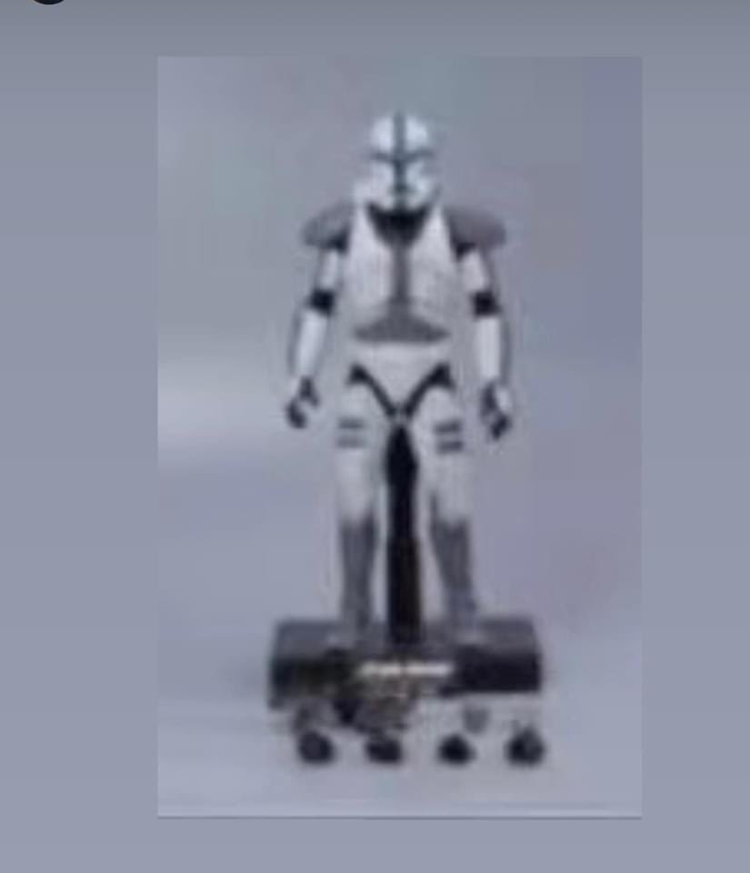 First blurry look at #HotToys #RepublicCommando (I haven’t been able to confirm the source yet).

#Disney #Clone #BadBatch #CloneWars #SixthScale #HotToysCollectibles #Lucasfilm