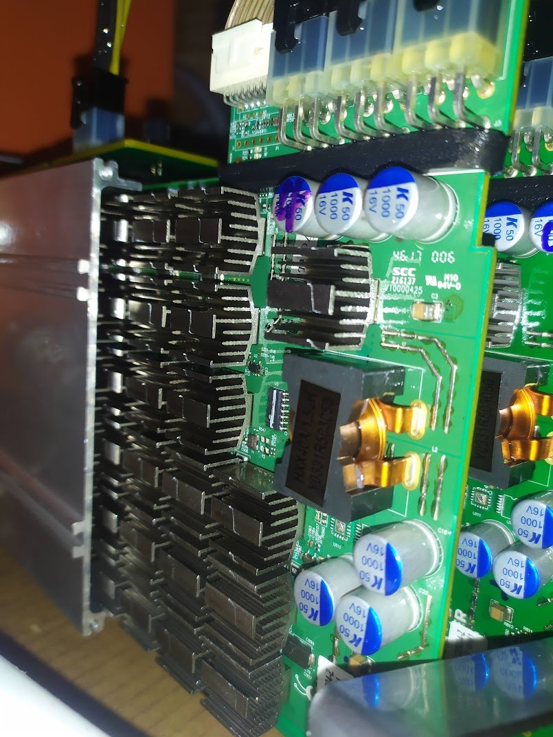 FlameITIO's tweet photo. @rmhrisk @GeraldGlickman @prestonjbyrne This might be a problem and that's correct. Material compatibility - key phrase. Our first proof of concept installation. This miner has been operational since 2018, even though it is no longer profitable. We maintain its operation to demonstrate the longevity of our solutions https://t.co/LN1rmTdoWN