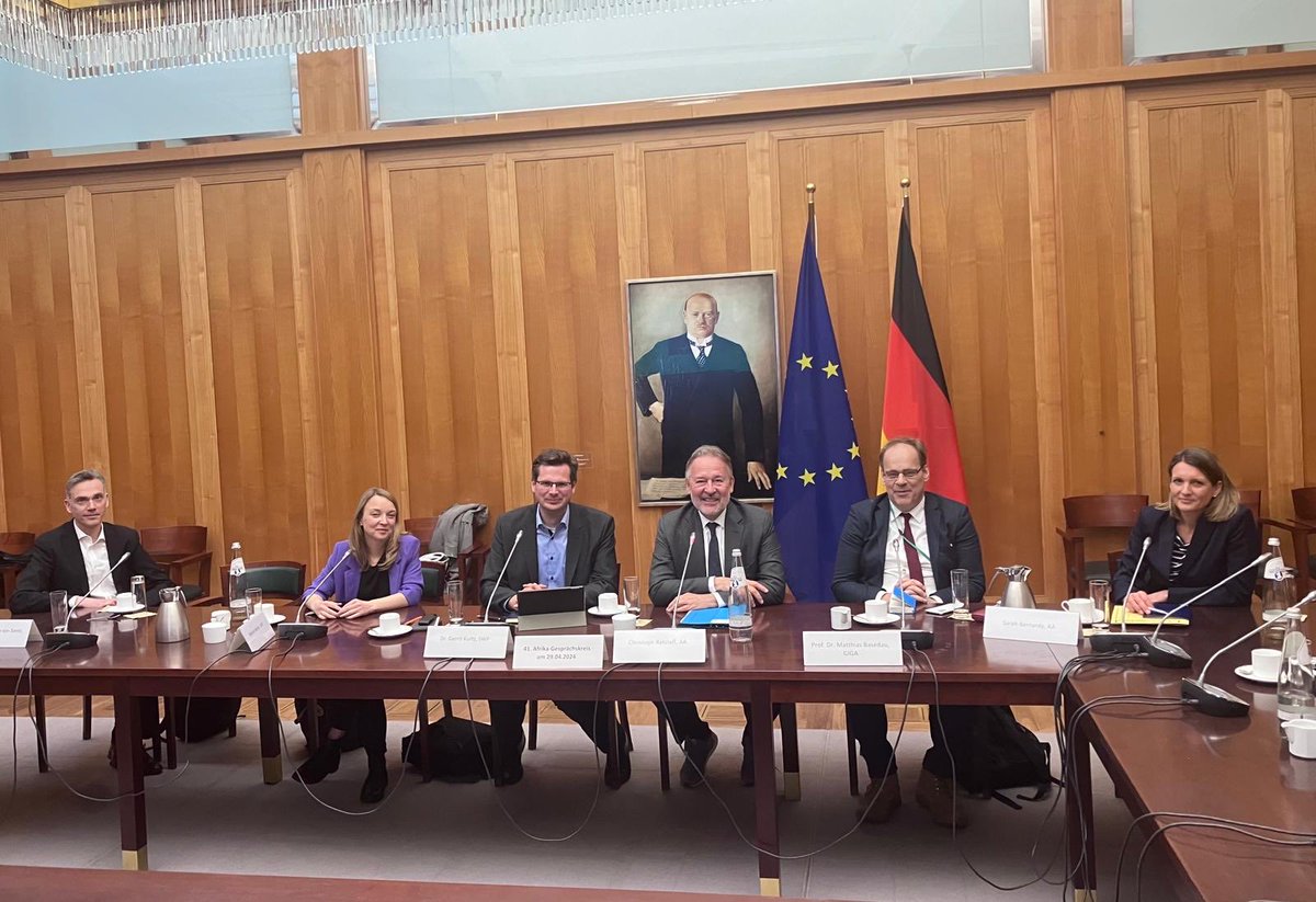 2024 edition of “Afrika Gesprächskreis “@ 🇩🇪Foreign Office, discussing Africa policy with Think Tanks, academia and other stakeholders. Gustav Stresemann, 1923-29 Chancellor and then Foreign Minister during the Weimar Republic, watching closely.