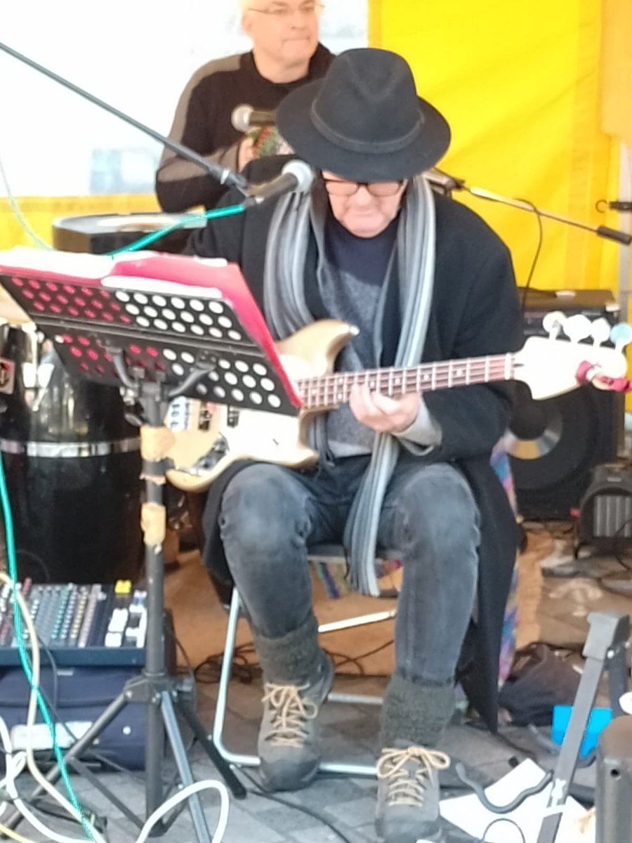 King Toadfish news:
Our benefit in memory of Rob Barry at the Forest Gate Hotel on April 20th raised over £300 for Barnardo’s - thanks to all who made it a great night!
See bit.ly/3wcW9c2 for details of upcoming gigs at the Royal Sovereign and Ye Olde Rose and Crowne