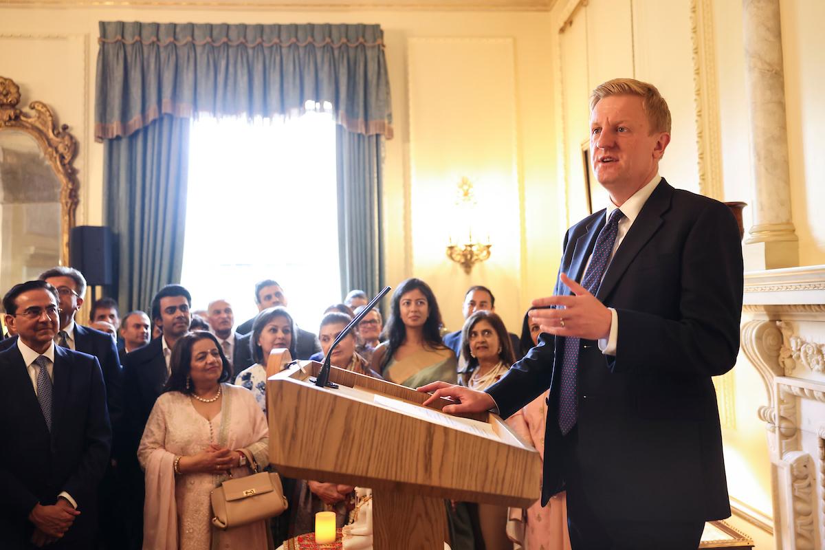 Deputy PM @OliverDowden was delighted to host the Mahavir Jayanti reception at Downing Street this afternoon, celebrating Mahavir’s birth & wise teachings 🇬🇧 🇮🇳