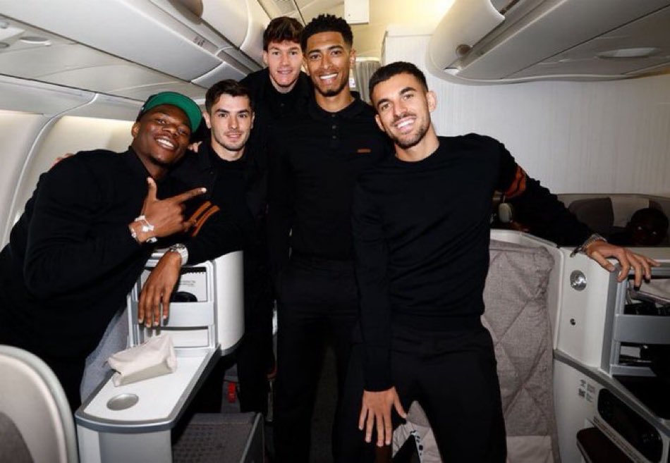 El jodido Mendy me tiene llorando de la risa 🫣