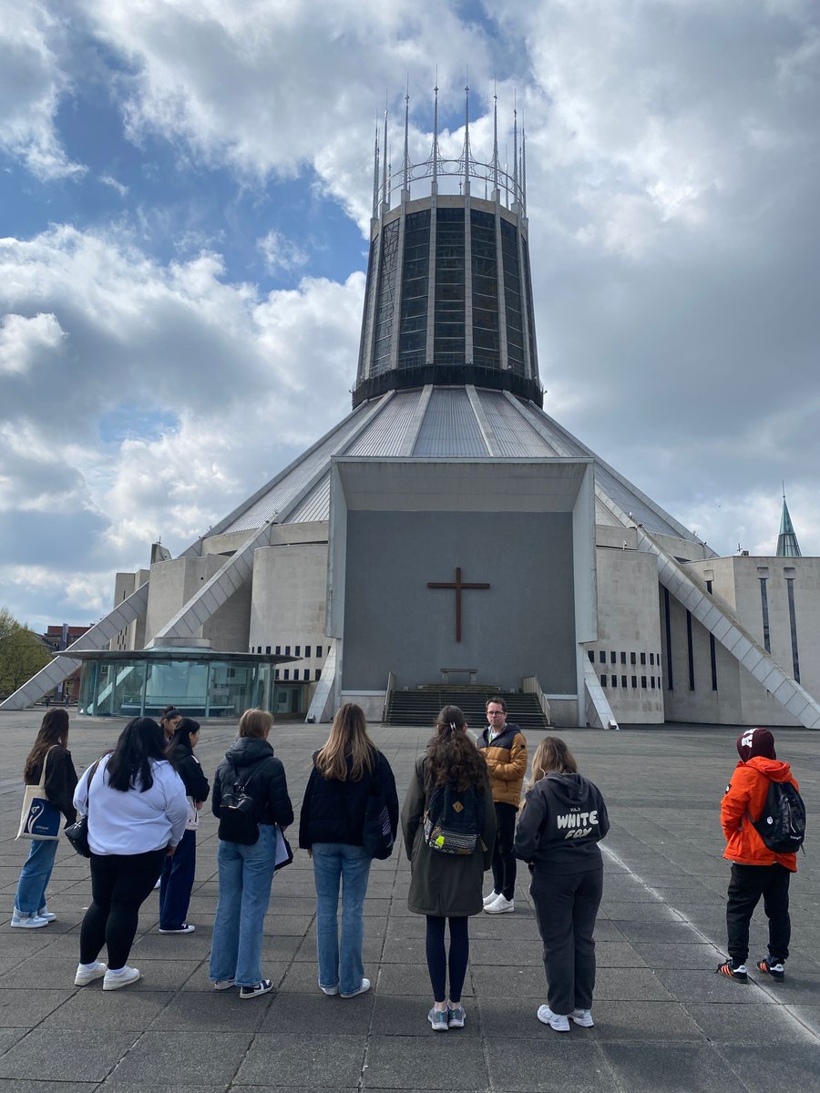 buttressarch's tweet photo. On Saturday we supported the PLACED Academy design session led by @Planit.

We focused on the iconic Liverpool Metropolitan Cathedral and the students were given time to develop their ideas, presenting their work with a sense of fun.

Thanks to @PlacedEd for getting us involved. https://t.co/qLYvSxAxMk
