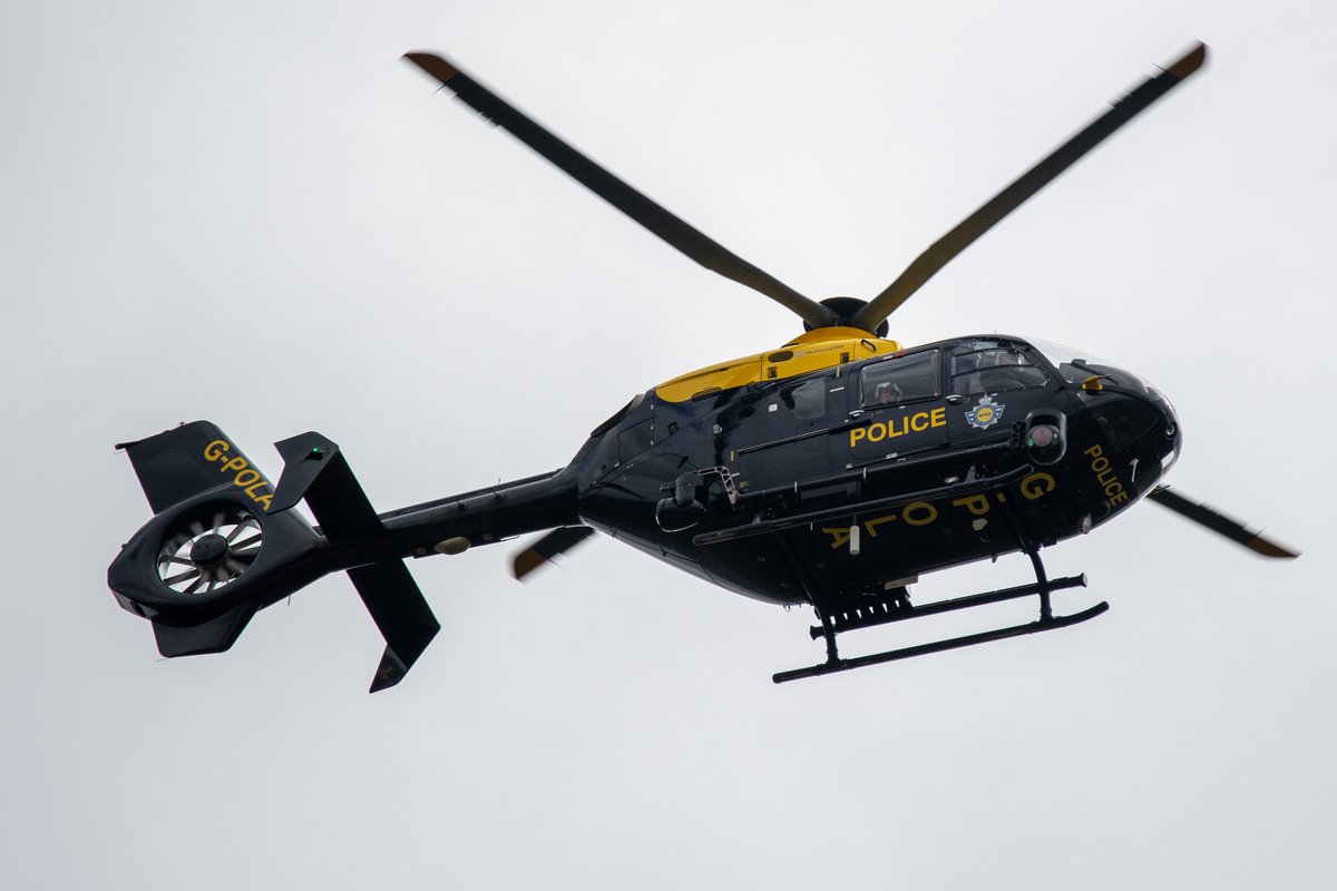 Nevermorre83's tweet photo. Durham police helicopter was out and about above me today so I had to get a snap. @DurhamPolice https://t.co/wiKmGwcf8X